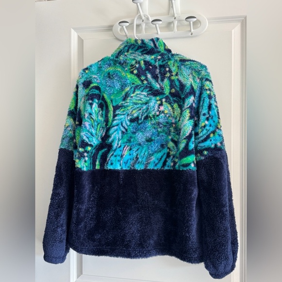 Lilly Pulitzer Keala Sherpa Popover Low Tide Navy Catty Purrsonality MEDIUM - Picture 6 of 9